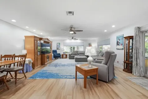 904 W Cypress Lane Pompano Beach FL 33069