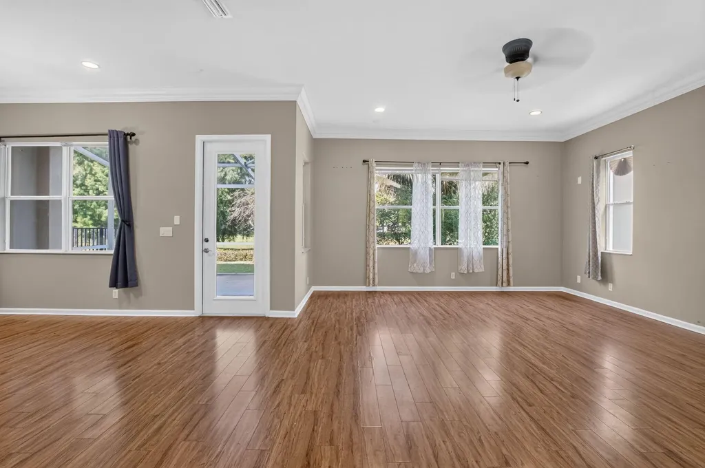 1088 Grove Park Circle Boynton Beach FL 33436