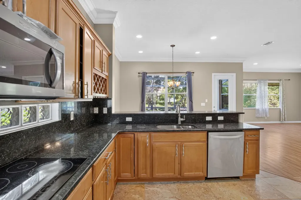 1088 Grove Park Circle Boynton Beach FL 33436