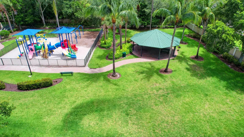 1088 Grove Park Circle Boynton Beach FL 33436
