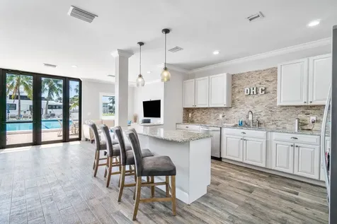 1035 S Federal Highway Delray Beach FL 33483