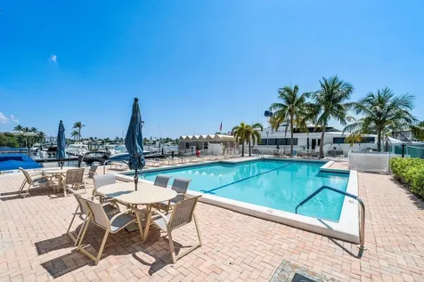 1035 S Federal Highway Delray Beach FL 33483