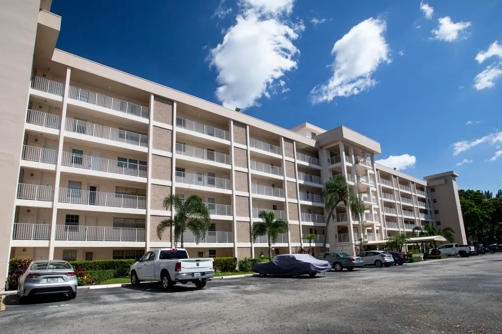 2651 S Course Drive Pompano Beach FL 33069