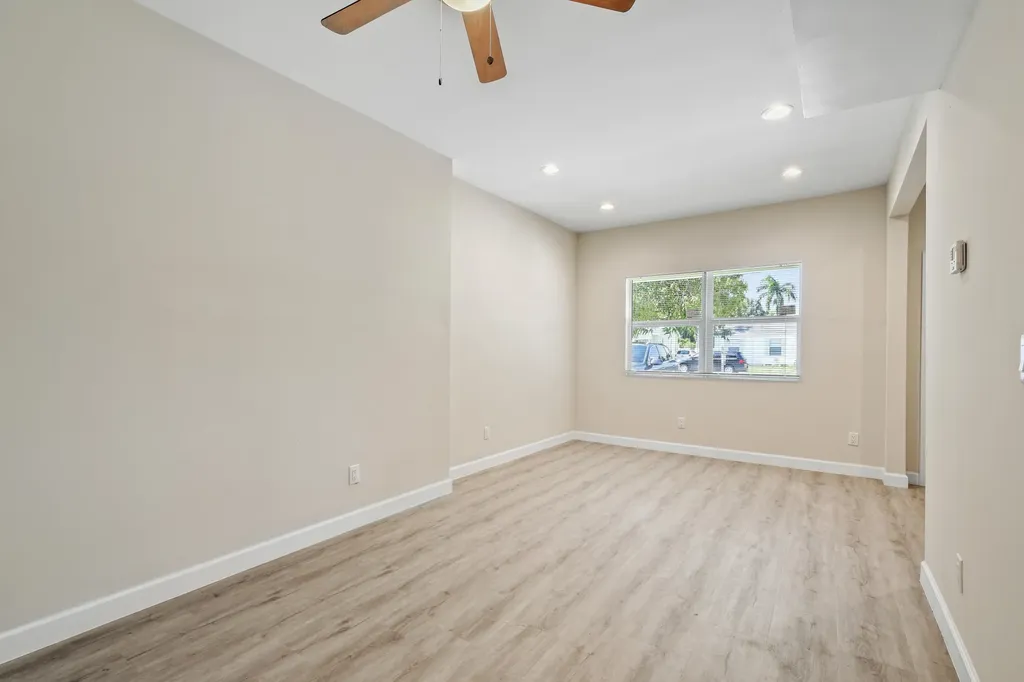 627 Bunker Road West Palm Beach FL 33405