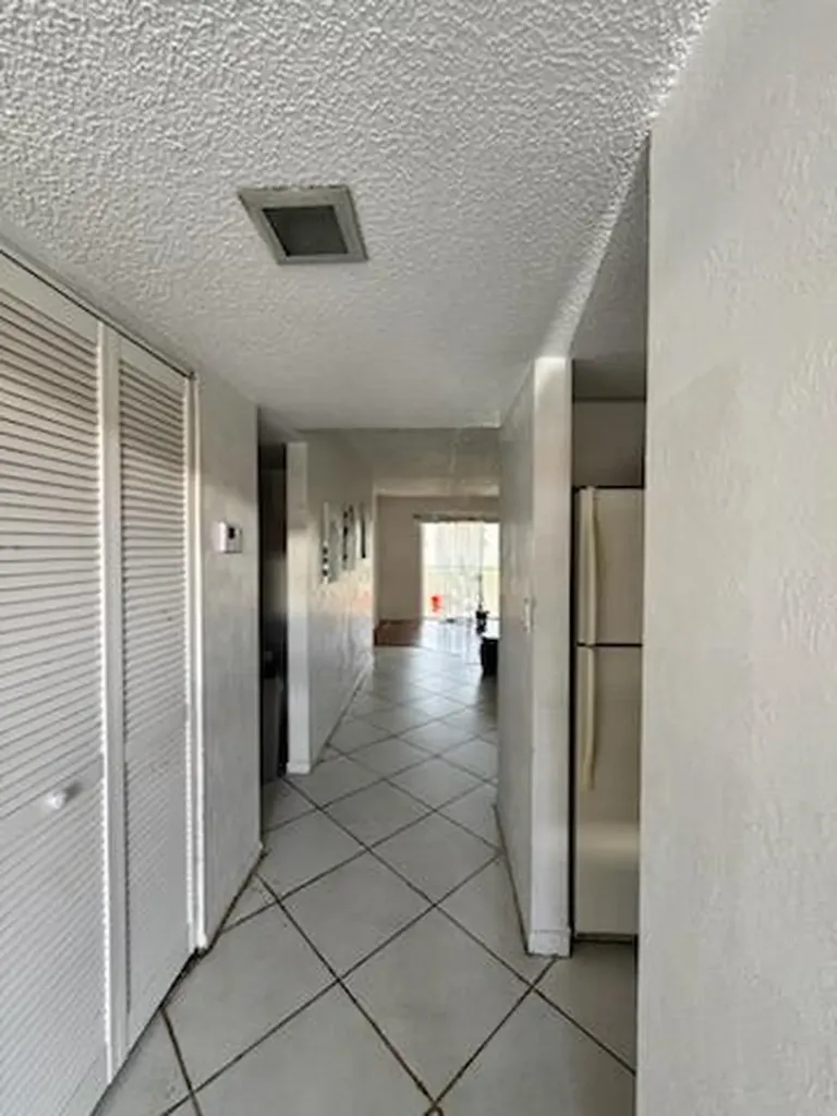 9374 SW 3rd Street Boca Raton FL 33428