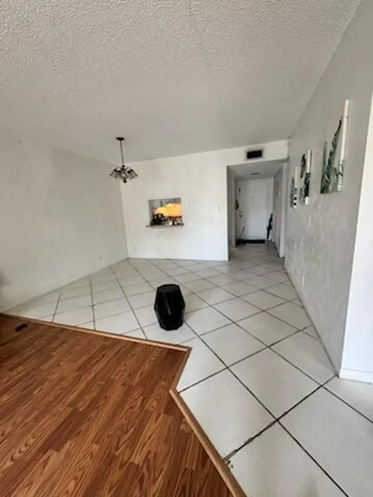 9374 SW 3rd Street Boca Raton FL 33428