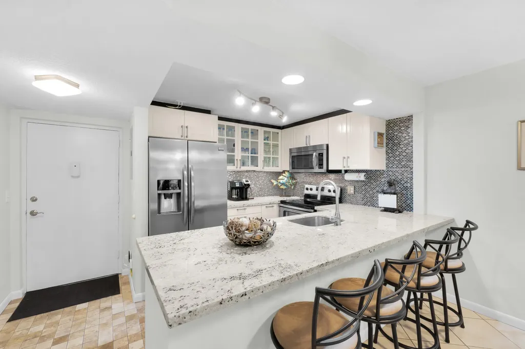 3004 NE 5th Terrace Fort Lauderdale FL 33334