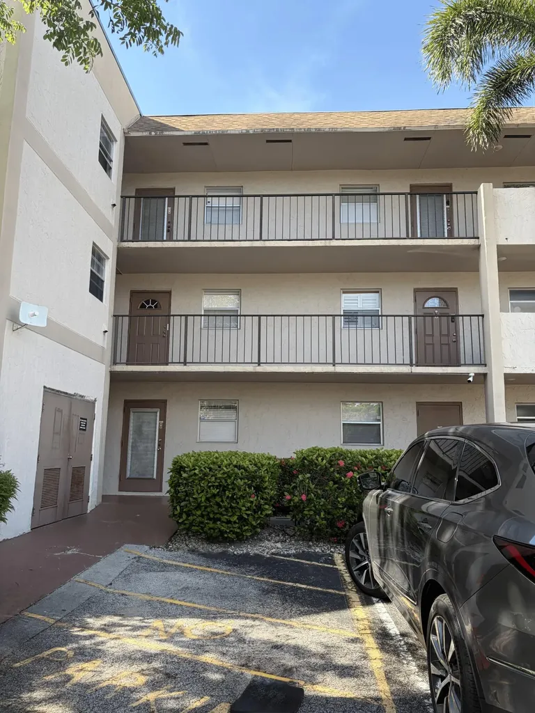 8311 Sands Point Boulevard Tamarac FL 33321
