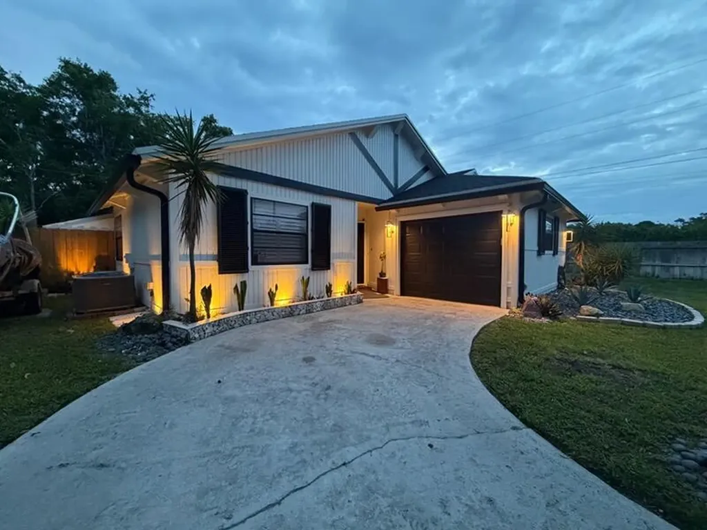 6062 Bania Wood Circle Atlantis FL 33462