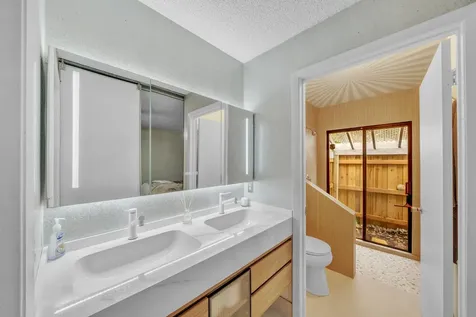 6062 Bania Wood Circle Atlantis FL 33462