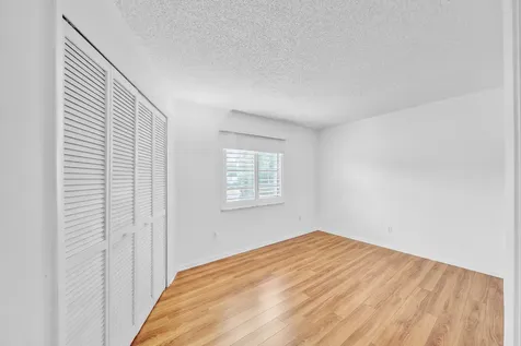 6062 Bania Wood Circle Atlantis FL 33462
