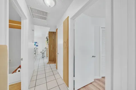 6062 Bania Wood Circle Atlantis FL 33462