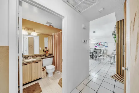 6062 Bania Wood Circle Atlantis FL 33462
