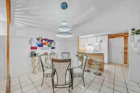 6062 Bania Wood Circle Atlantis FL 33462