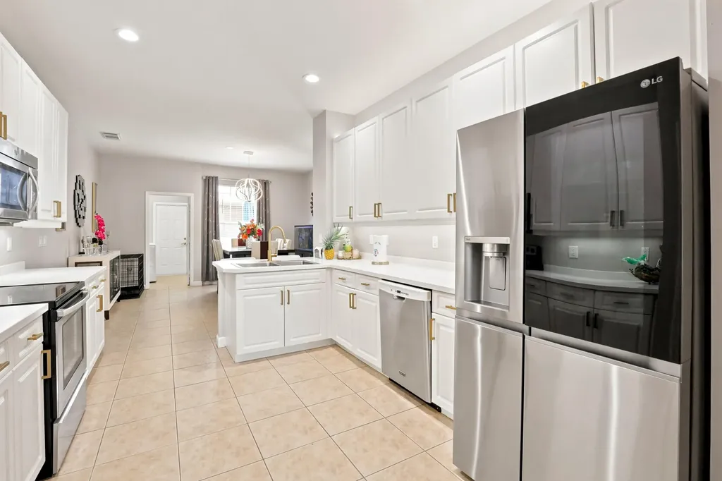 10487 SW West Park Avenue Port St Lucie FL 34987