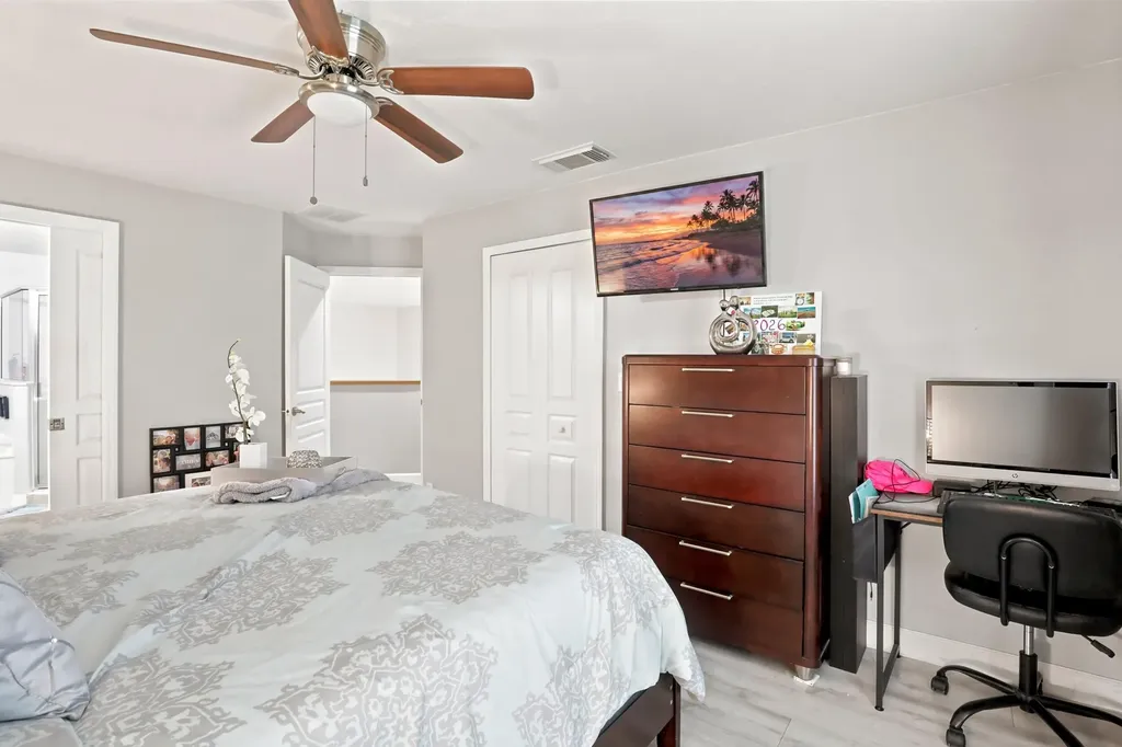 10487 SW West Park Avenue Port St Lucie FL 34987