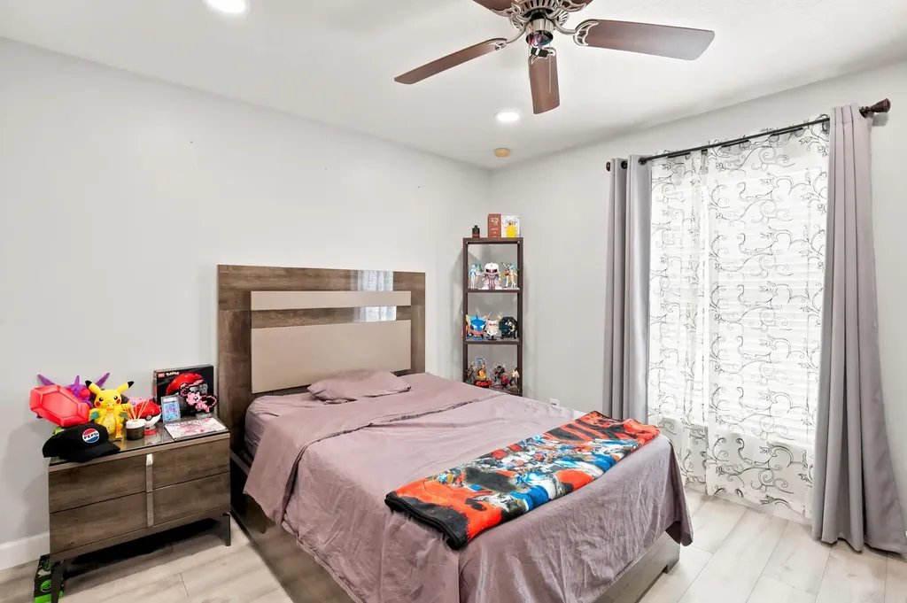 10487 SW West Park Avenue Port St Lucie FL 34987