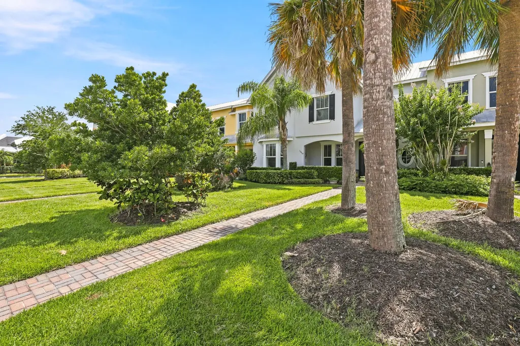 10487 SW West Park Avenue Port St Lucie FL 34987