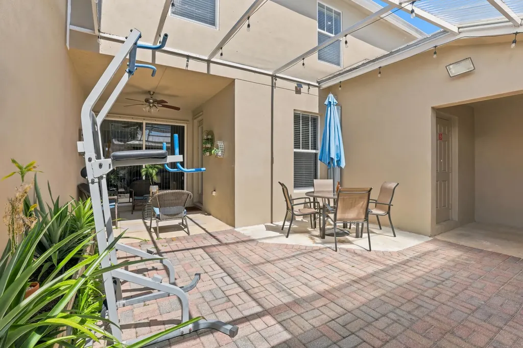 10487 SW West Park Avenue Port St Lucie FL 34987