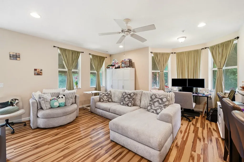3902 White Peacock Lane Coconut Creek FL 33073