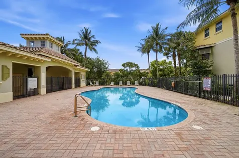 3902 White Peacock Lane Coconut Creek FL 33073