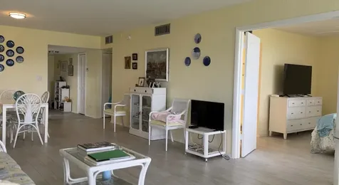 802 Cypress Grove Lane Pompano Beach FL 33069