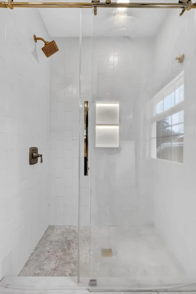 412 El Prado West Palm Beach FL 33405