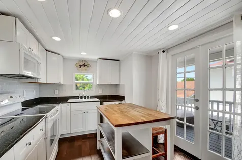 412 El Prado West Palm Beach FL 33405