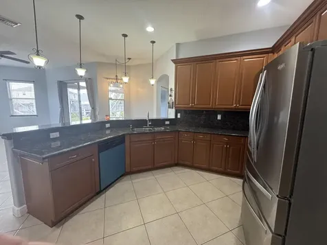 997 SW Hamberland Avenue Port St Lucie FL 34953