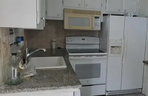 1490 NW 43rd Avenue Lauderhill FL 33313