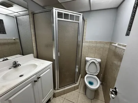1320 NW 43 Terrace Lauderhill FL 33313