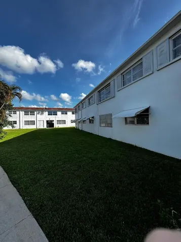 1320 NW 43 Terrace Lauderhill FL 33313