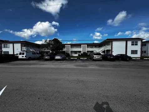 1320 NW 43 Terrace Lauderhill FL 33313