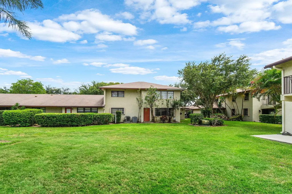 1779 NE 39th Court Pompano Beach FL 33064