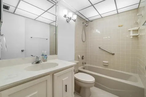 1779 NE 39th Court Pompano Beach FL 33064
