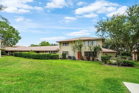 1779 NE 39th Court Pompano Beach FL 33064