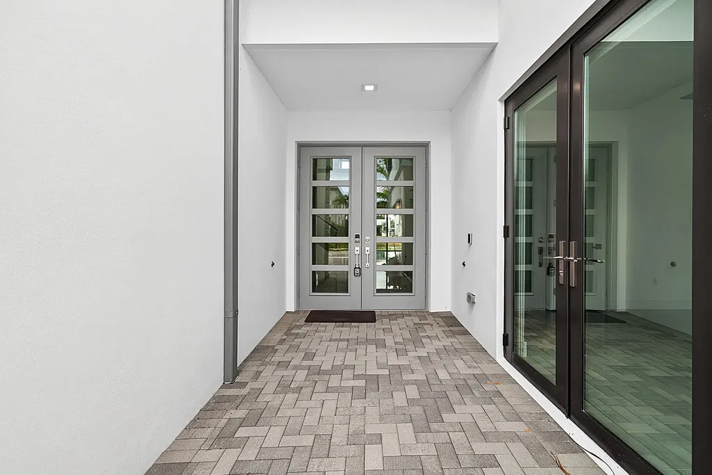 8561 Crystal Downs Avenue Boca Raton FL 33434
