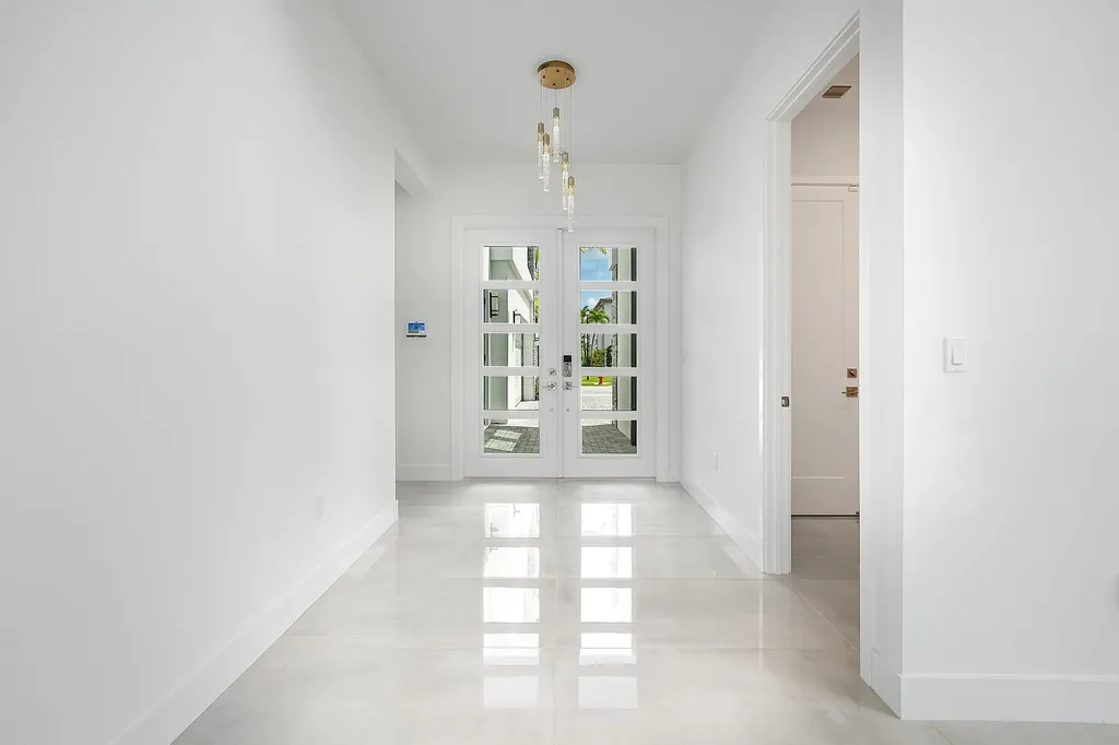 8561 Crystal Downs Avenue Boca Raton FL 33434
