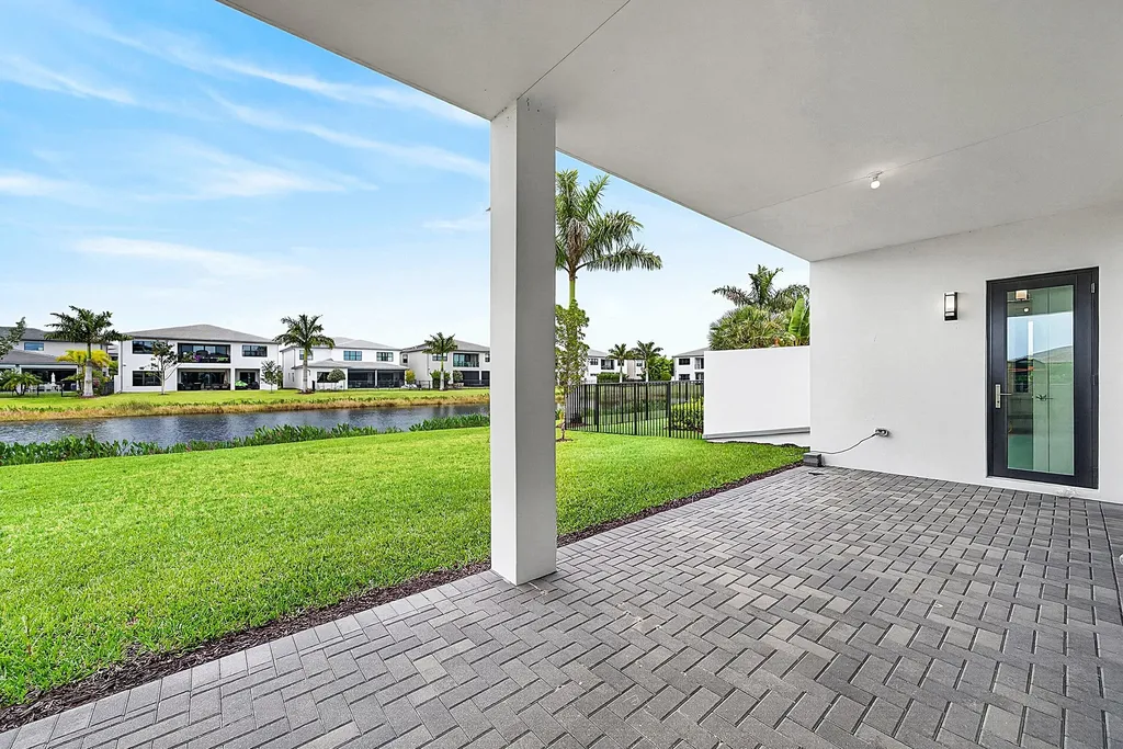 8561 Crystal Downs Avenue Boca Raton FL 33434