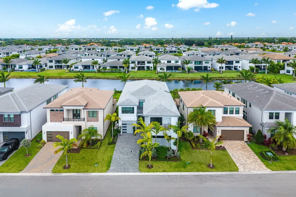 8561 Crystal Downs Avenue Boca Raton FL 33434