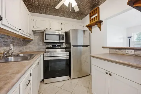98 E Cambridge E West Palm Beach FL 33417