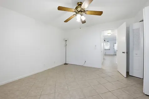 98 E Cambridge E West Palm Beach FL 33417