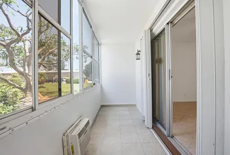 98 E Cambridge E West Palm Beach FL 33417