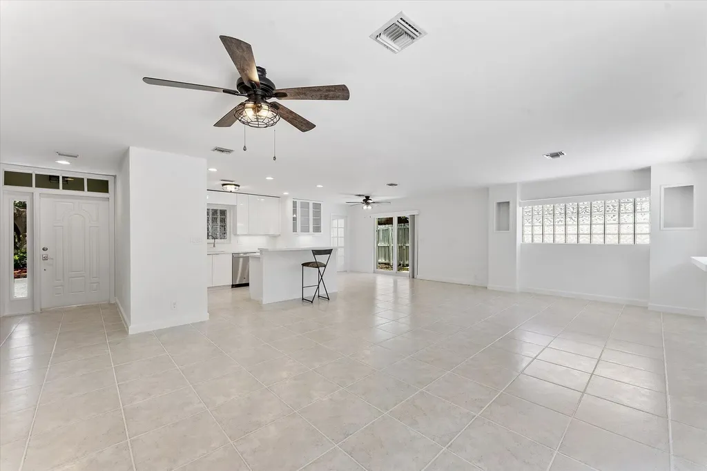 5200 NE 18th Terrace Fort Lauderdale FL 33308