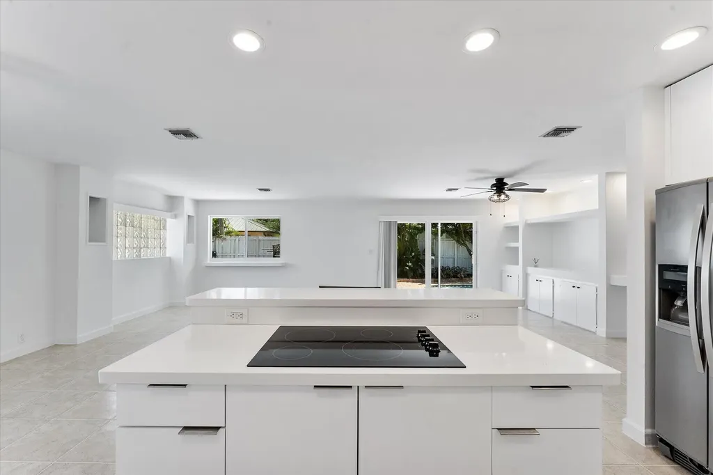5200 NE 18th Terrace Fort Lauderdale FL 33308