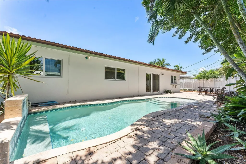 5200 NE 18th Terrace Fort Lauderdale FL 33308