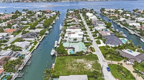 1121 Coral Way Singer Island FL 33404