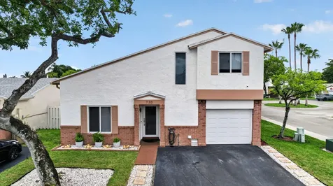 730 Cumberland Terrace Davie FL 33325