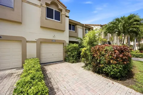 6738 Via Regina Boca Raton FL 33433