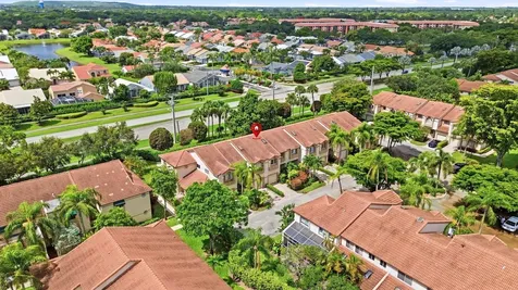 6738 Via Regina Boca Raton FL 33433